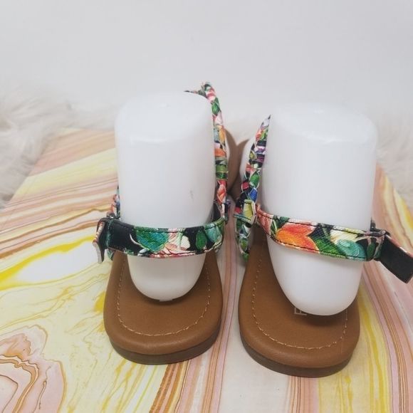 Rampage colorful Fabric Sandals. Size 10 M. - Picture 11 of 12